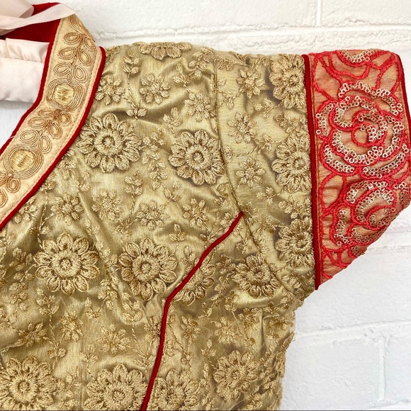 [New] Beautiful Gold / Natural Beige Blouse for Indian Clothes - Picture 2 of 5